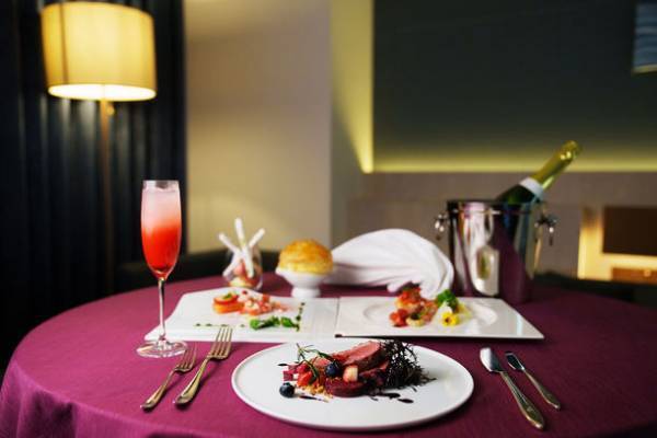 ≪ガーデンテラス福岡≫九州のいちごが一堂に集結する『苺一会』の体験。「食べ比べ ～ アフタヌーンティー ～ 夕朝食」まで全ていちご尽くし！