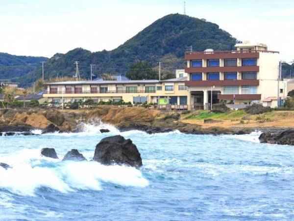 大きな湯船で太平洋の絶景を独占！ファミリーワーケーションを意識した半露天風呂付き客室(6室)オープン