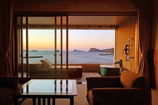 ＜期間限定＞“幻”の赤ウニ尽くし会席付宿泊プラン 3月1日(水)販売開始　長崎 離島の宿『壱岐リトリート海里村上 by 温故知新』で極上の夏旅を