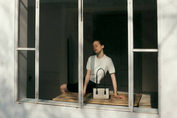 韓国の人気ファッションブランド「FOLNUA」から待望の23年春夏の新作が公開！