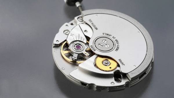 海外で“大人の趣味”として人気の機械式時計DIYを体験！機械式時計組立キット「AKATSUKI」Makuakeにて先行販売開始