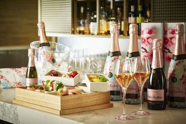 コートヤード・バイ・マリオット名古屋の開業1周年記念を記念し、「ワールド トリート＆スイーツ ランチブッフェ」を3/6に開始