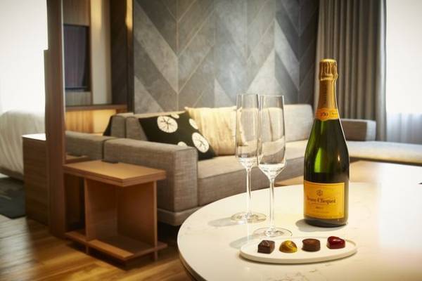 コートヤード・バイ・マリオット名古屋の開業1周年記念を記念し、「ワールド トリート＆スイーツ ランチブッフェ」を3/6に開始