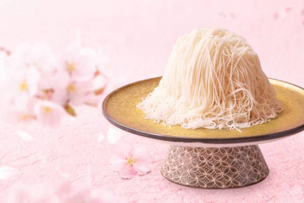 春の新作 生搾りモンブランを目の前で作るライブキッチンが魅力　鎌倉行列甘味処『こまち茶屋』が3/10(金) 全面リニューアルオープン