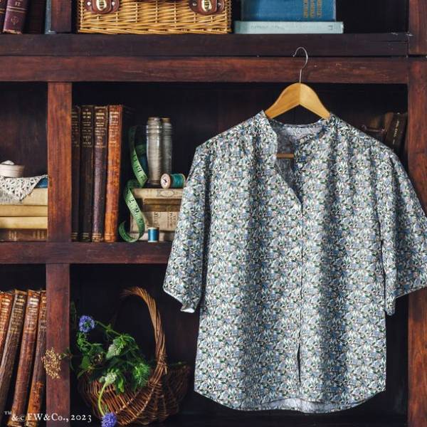 ピーターラビット(TM)とAfternoon Teaが初コラボレーション　ブック型小物入れやポーチなど4月10日(月)発売開始　リバティ・ファブリックスを使用した雑貨アイテムも登場