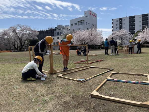 春休みの小中学生向けの不親切なアートプログラム[Let's make PLAY-WORK TOWN! こどものまちをつくろう]を3月25日(土)～4月1日(土)に開催！事前登録スタート