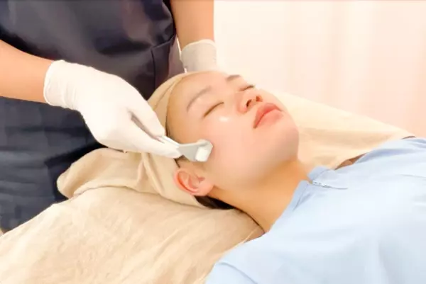 “鍼灸院”でも美肌・育毛を促すマイクロニードリング療法が提供可能に！日本初上陸！世界基準のダーマローラー(R)(ドイツ製 正規品)を活用
