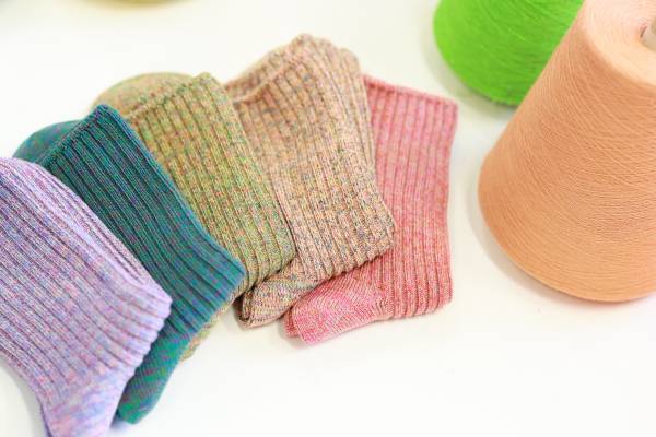 京阪百貨店 モール京橋店NEW OPEN情報○京阪百貨店 モール京橋店に「靴下屋」がOPEN。モール京橋店限定販売商品も登場します。