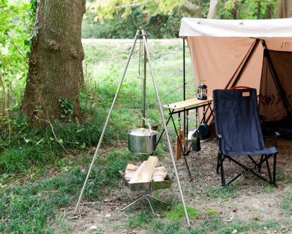 ソロキャンプに最適！耐久性と快適な居住空間にこだわったテントを新発売