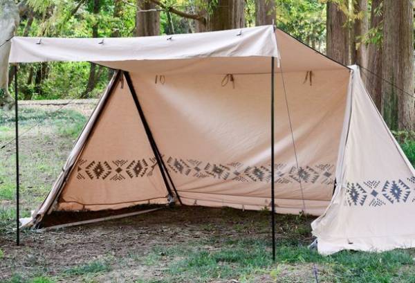 ソロキャンプに最適！耐久性と快適な居住空間にこだわったテントを新発売