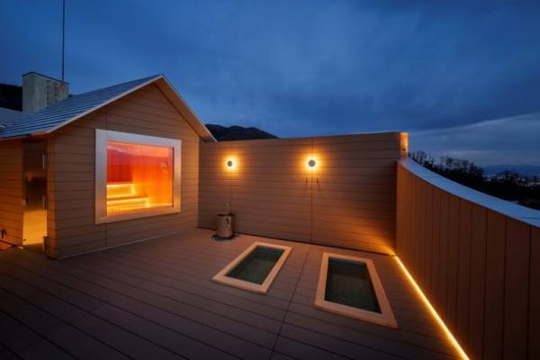 長野県・松本の浅間温泉に、北アルプスや松本の夜景を見渡す絶景の展望サウナがオープン～「onsen hotel OMOTO」の新施設～