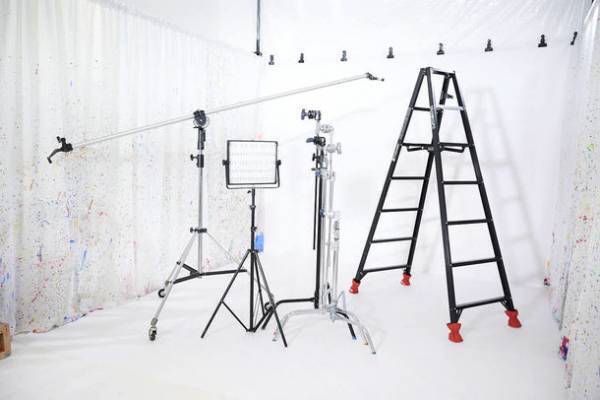 ウォールペイントできるフォトスタジオ「SOYLABO！」が5.5mの壁を使ったペイントレンタルの利用を開始