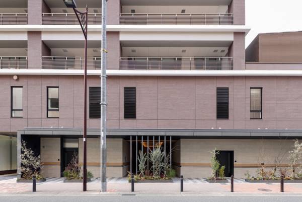 地域の賑わいを生む、地域医療の新たなランドマーク病院×住宅の複合施設「ASMACI神戸新長田」が完成