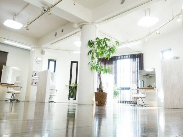 神戸市で48年間のサロン運営の実績を誇るzi-on aggregateが「サロンコンサルティング事業」とスタイリストスクール「zion Academy」を3月16日(木)に開始！