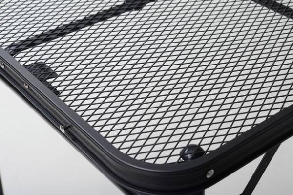 大人気の「タフライトテーブル」シリーズよりファミリーキャンプからソロキャンプまで幅広く使用できる3アイテムを新発売