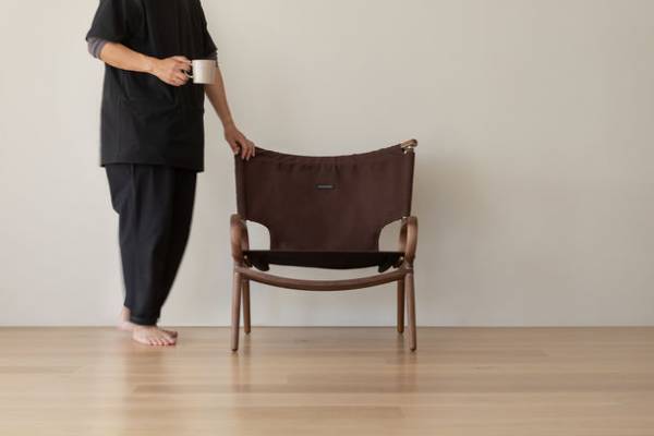 アウトドアブランド「IKIKI」×「LIFEWORKPRODUCTS」家でもアウトドアでも使えるチェアとコンテナを3月29日発売