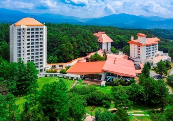 温泉×自然　法人向け“研修型旅行”を提案！草津温泉 ホテルヴィレッジ『リトリートの聖地で叶う チームビルディング研修プラン』を5月25日より提供開始