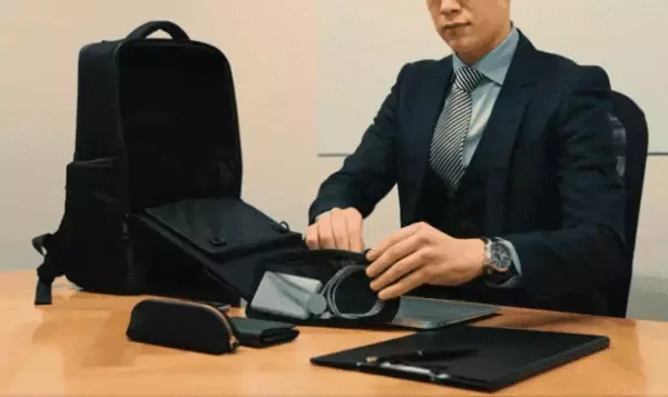 ≪公開3日で200万円突破！≫欲しいモノにすぐにアクセス！「保冷保温」ができる2階建て構造の高機能バックパック「UNSTRAPACK」をMakuakeにて応援購入受付中