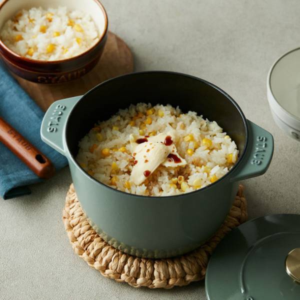 仏鋳物ホーロー鍋ストウブ　新色「ユーカリ」を発売