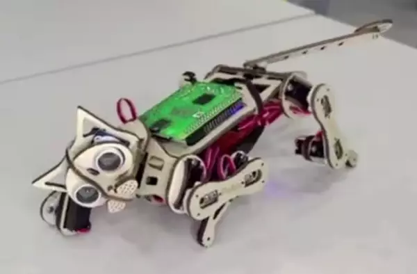 大人も子供も本気で楽しめる、組み立て式猫ロボット「世界一かわいい猫Nybble」の先行販売を3月31日より開始