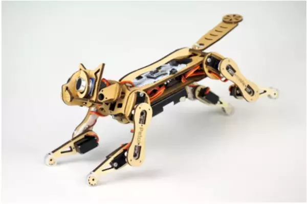 大人も子供も本気で楽しめる、組み立て式猫ロボット「世界一かわいい猫Nybble」の先行販売を3月31日より開始