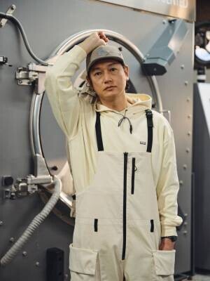 デニムブランドYANUKが俳優・井浦新氏率いるELNESTとコラボレーションデニムを4月6日に発売