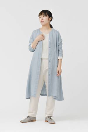 石見銀山周辺の里山の植物を染料に用いた、『里山パレット』シリーズの新作アパレルラインを「石見銀山 群言堂」店舗と公式オンラインストアで発売