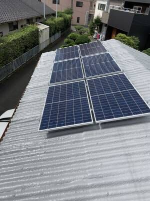 発電マン、石綿含む屋根を壊さずに太陽光パネルを設置する新たな工法「発電マンNH工法」を開発