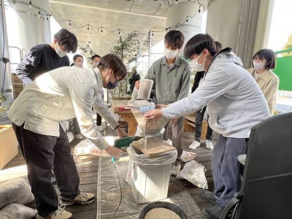 工学院大学で採れたハチミツ入りオリジナルビールを「KEIO　春のビールまつり」で500本限定販売(4月20日～23日開催)