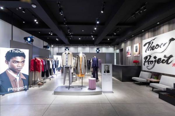 セオリーが「Theory Project By Lucas Ossendrijver」を発売開始セオリー青山店 発売イベントにセレブリティーが来場