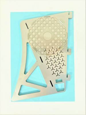 まるで聖火台！わずか800gの軽量焚火台を2023年3月25日(土)からMakuake(マクアケ)にて先行発売開始！