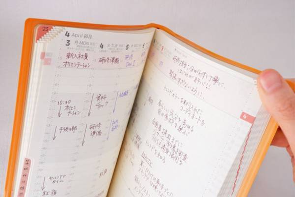 栞がなくても簡単にページ移行ができる2023年4月始「ACTIO手帳デジナーレ」をリリース