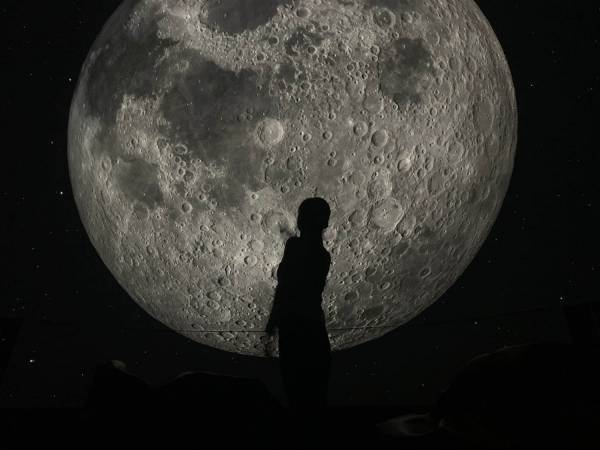 星空の下のBARが土曜日にもオープン！『Bar PLANETARIA ～The Moon～』