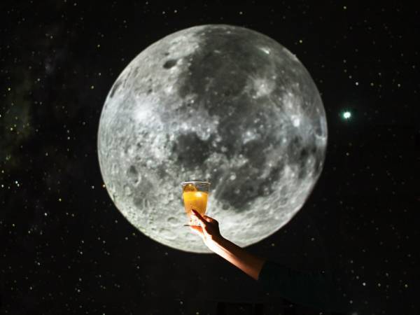 星空の下のBARが土曜日にもオープン！『Bar PLANETARIA ～The Moon～』