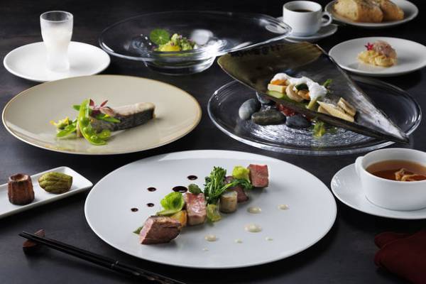 富士屋ホテル レイクビューアネックス 箱根ホテル　創業100周年を記念した企画や宿泊プランを販売開始