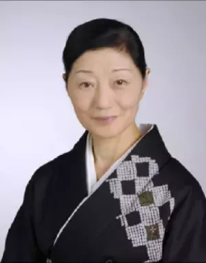 学校法人国際文化学園の創立70周年記念「十二單」の雅な姿を披露。千年も続く日本文化の象徴「十二單～襲ねの美」を開催