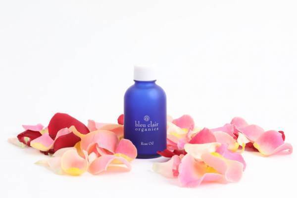 「ローズオイル(美容オイル)」を4月7日に発売