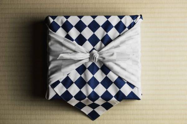 京都発のトータルケアブランド『SHUN』「伊勢丹新宿店 メンズ館」にて風呂敷づつみをテーマにしたポップアップを開催！