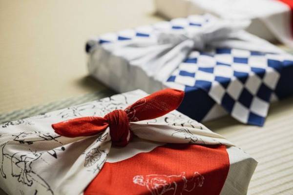 京都発のトータルケアブランド『SHUN』「伊勢丹新宿店 メンズ館」にて風呂敷づつみをテーマにしたポップアップを開催！