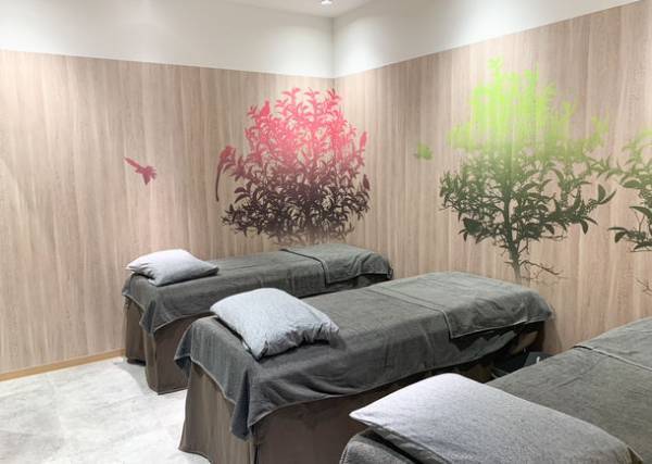 JR静岡駅直結のヘアメイク専門店「アトリエはるか プラスアイラッシュ アスティ静岡店」が2023年4月6日(木)に移転リニューアルオープン！