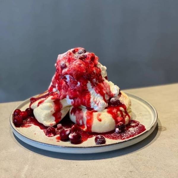 中目黒で連日100名もの行列を作る店舗の新業態！世界初の食パン専門店×パンケーキ　“EMILY TEA&.BREAD 湘南平塚店”がオープン！