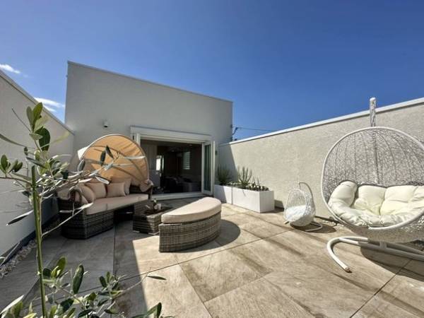 ＜愛犬と一緒に愉しめる洋菓子店＞オシャレで落ち着きのあるプライベート空間「Porte Bonheur(ポルトボヌール)」4月12日グランドオープン