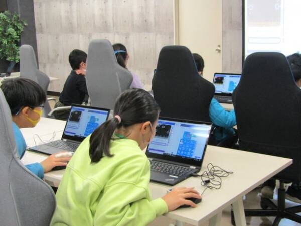 バンドー神戸青少年科学館に子供向けプログラミング教室が教材を提供