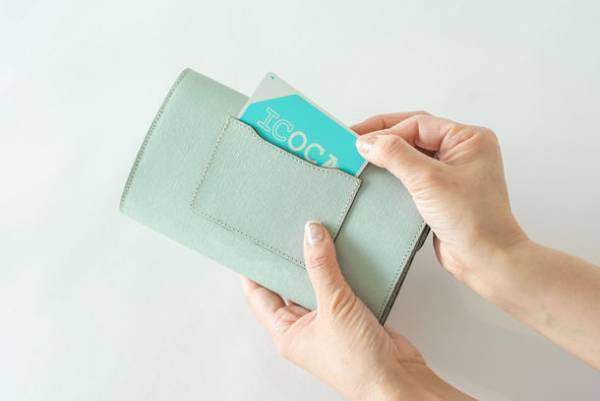 【新商品】もう財布の中がゴチャらない！お札と小銭を自動で仕分ける「ずぼらな財布」が販売開始