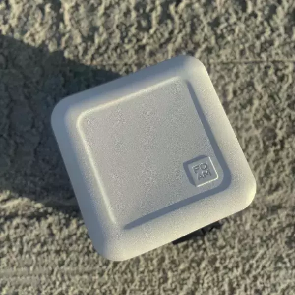 日本初上陸！［米国特許申請中］水に浮かぶ軽くて頑丈な最新素材使用のクーラーボックス「FOAM フォーム」　4/12(水)12時よりMakuakeにて先行予約販売開始