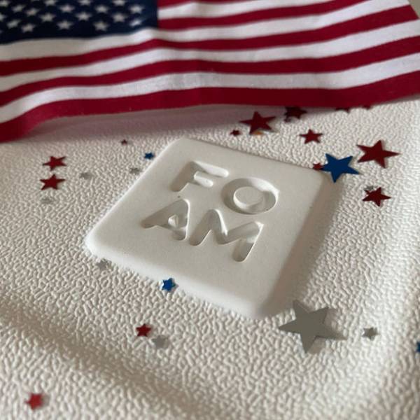 日本初上陸！［米国特許申請中］水に浮かぶ軽くて頑丈な最新素材使用のクーラーボックス「FOAM フォーム」　4/12(水)12時よりMakuakeにて先行予約販売開始