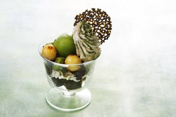 シャングリ・ラ 東京、5月1日より「夏めく抹茶アフタヌーンティー」を開催　京都宇治の茶農家、「茶園清水屋」とコラボレート