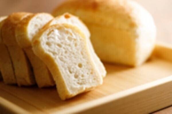 Lulumilk(ルルミルク)、4月12日「パンの記念日」を記念して食パンプレゼントの応募受付を4月30日まで実施