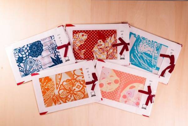 SOOの京友禅手染め絹のタブレット PC拭き「okkiiおふき」が「こちら秘書室」公認『“接待の手土産”セレクション2023』の「入選」に選出！