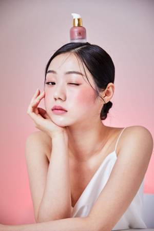 韓国発「スキンケア×コスメブランド」LoNLy(ロンリー)　公式オンラインにて「カラーセラム4種」を4月より販売開始！